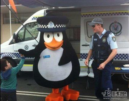 这样卖萌的澳洲警察你见过吗?_搞笑_hao123上